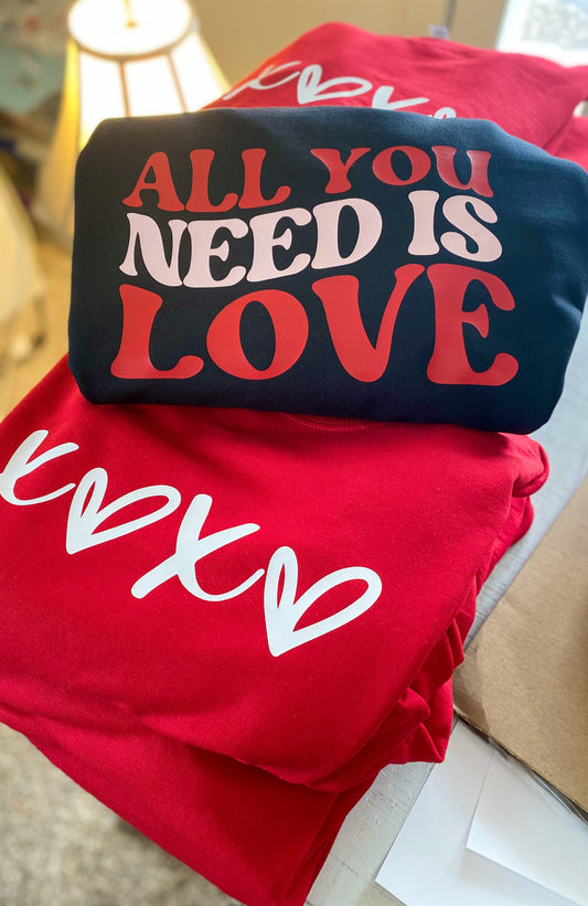 XOXO Valentine’s Crew