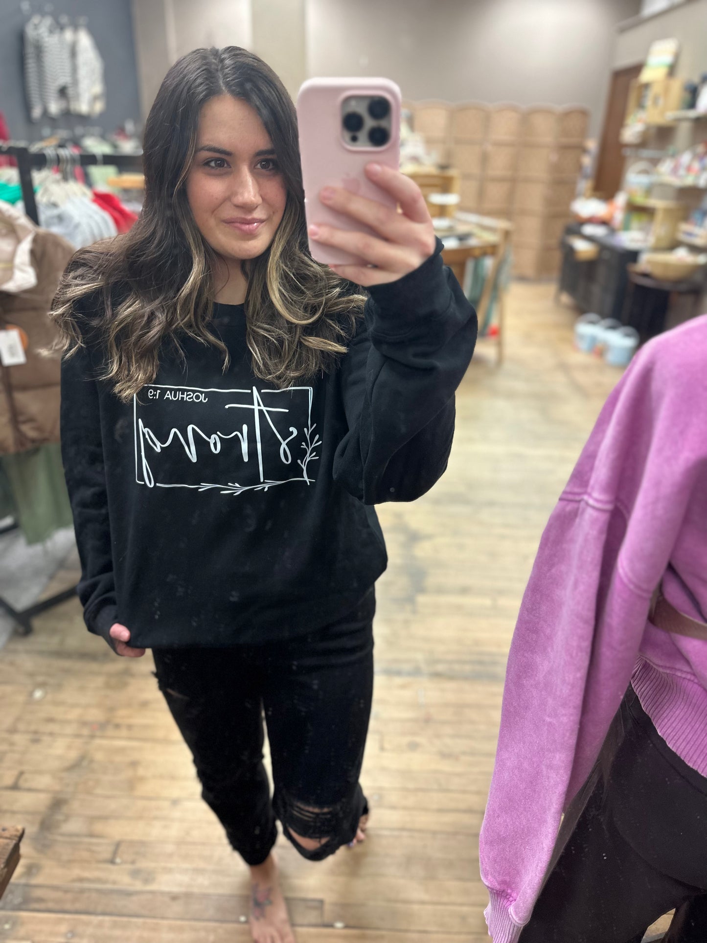 Strong Bella crewneck