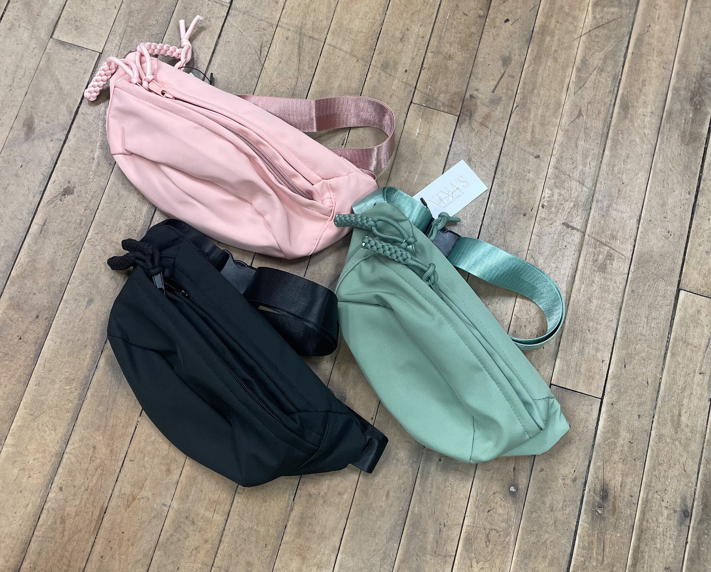 Miranda XL sling bag