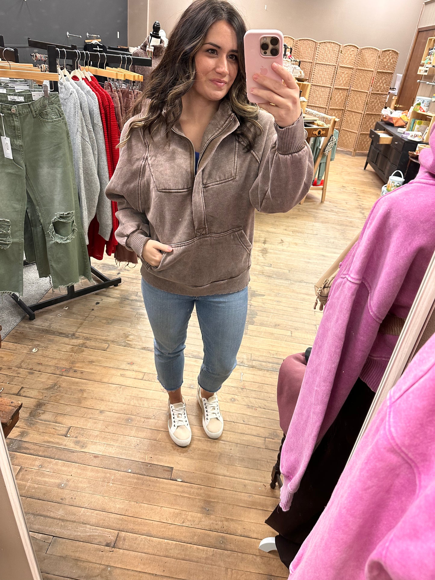 Allie Acid Wash Pullover