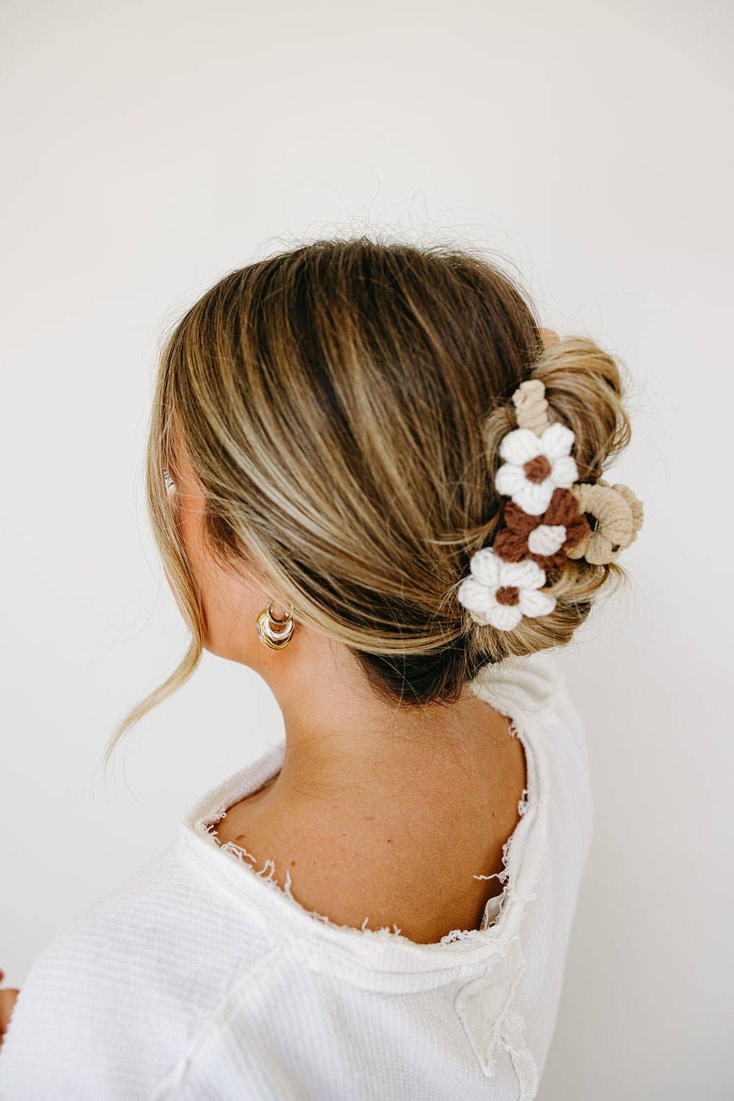 Knitted Petals Claw Clip