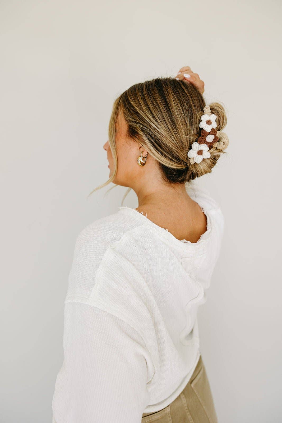 Knitted Petals Claw Clip